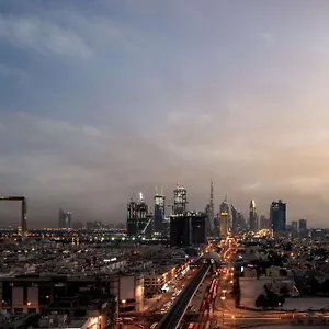 ووحدات دبل تري من هيلتون إم سكوير فندق